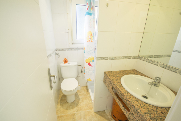 Bathroom, Estudio Costa Brava A-2, Girona