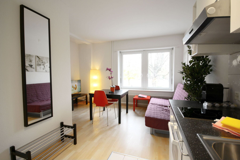 Others 5, Hitrental Stauffacher Apartments, Zürich