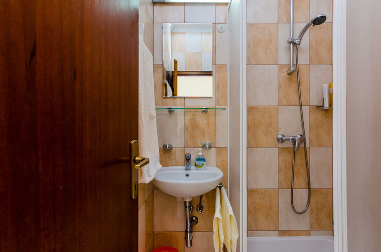 Bathroom 3, Guest House Somnium, Konavle