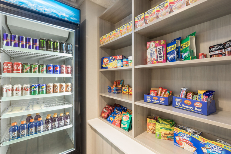 Food & Drinks 5, Microtel Inn & Suites By Wyndham Perry, Noble