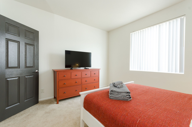 Bedroom 4, Studio City Universal Apartments, Los Angeles
