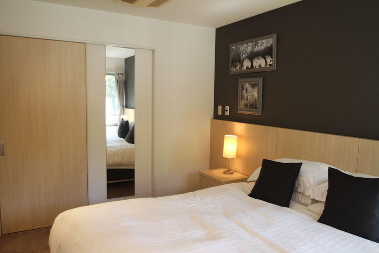 Bedroom 2, The Ridge Hotel & Apartments, Hakuba