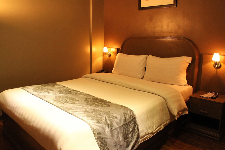 Bedroom 3, Swagman Hotel, Manila City