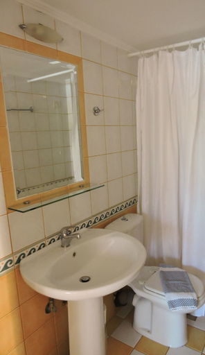 Bathroom 5, Troulakis Beach Hotel, Crete