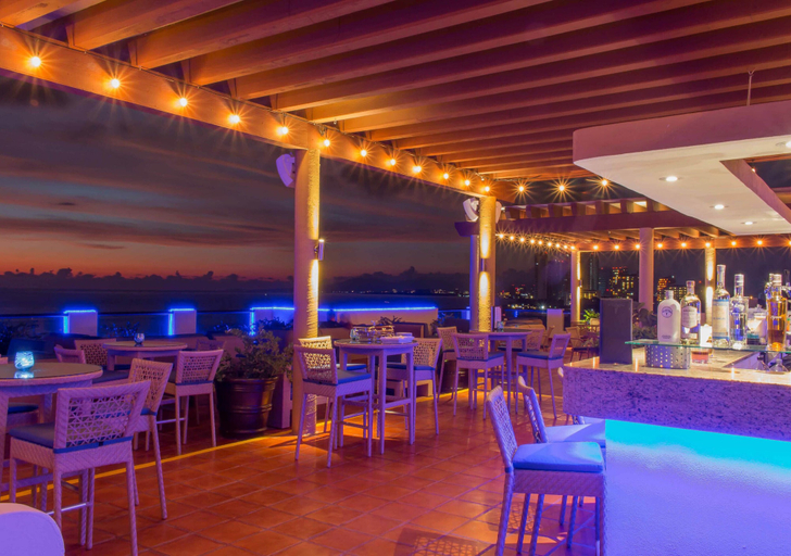 Food & Drinks 5, Plaza Pelicanos Grand Beach Resort - All Inclusive, Puerto Vallarta