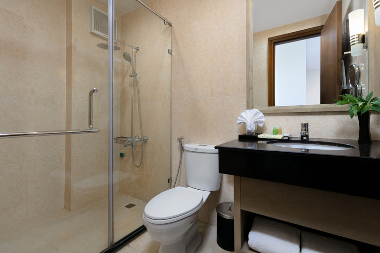 Bathroom 3, La Batisse Resort Halong, Hạ Long