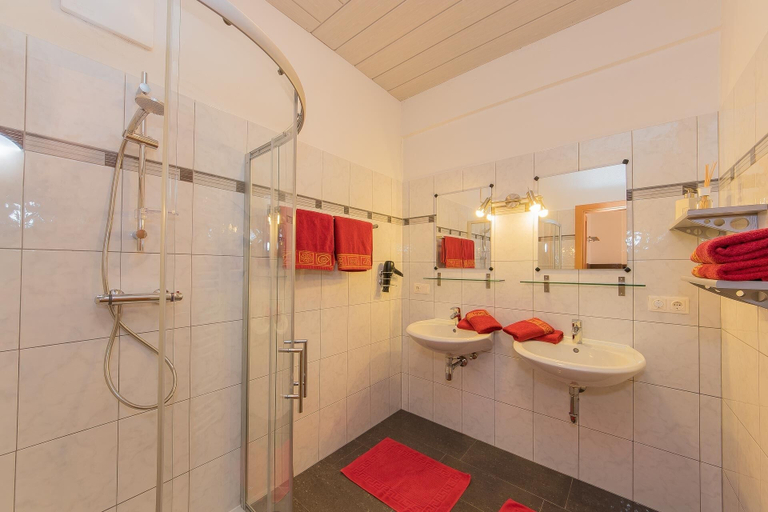 Bathroom 3, Landhaus Hochkönig, Sankt Johann im Pongau