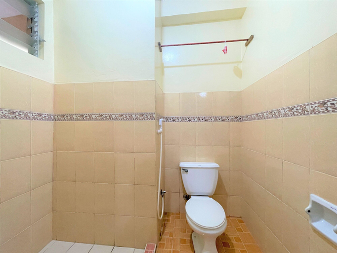 Bathroom 2, OYO 876 Escurel Inn Boracay, Malay