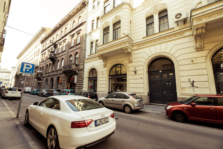 Exterior & Views 2, Budapest Easy Flat - Penthouse Basilica, Budapesti