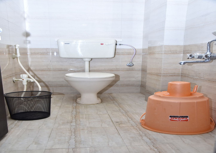 Bathroom 3, Hotel Royal Front Residency, Aurangabad