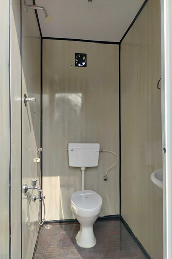 Bathroom 3, Campistaan Badlapur, Thane