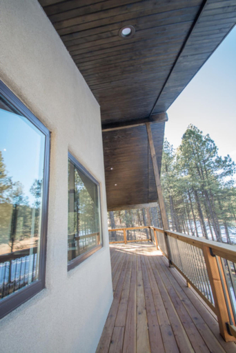 Others 4, Lucky 8 Luxury Home, Colfax