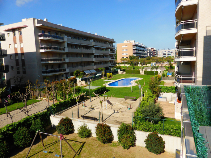 Outdoor pool 3, Apartamento M&C Bluemoon, Tarragona
