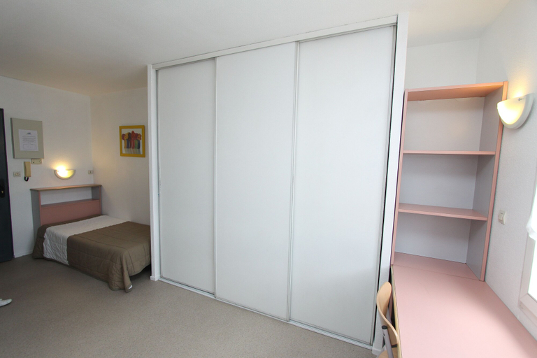 Bedroom 4, ABITEL - Les Studines d'Ornon, Gironde
