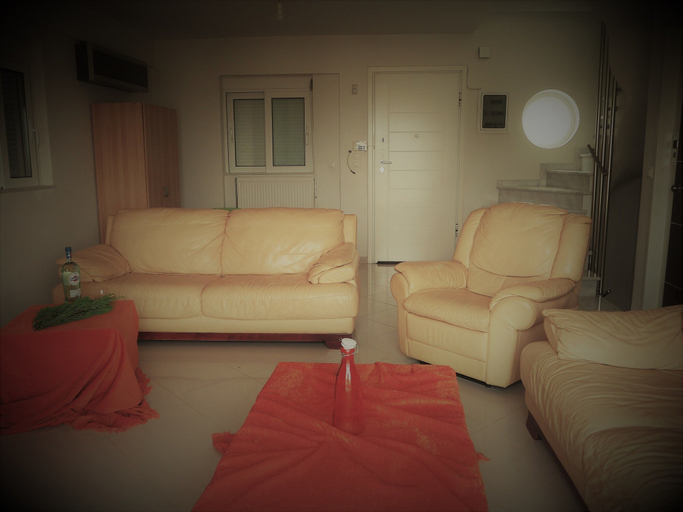 Bedroom 2, Villa Vivian, Attica