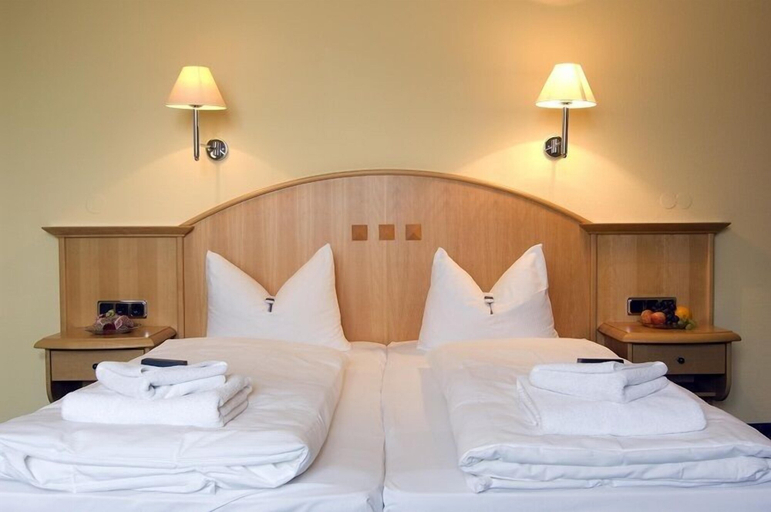 Bedroom 3, Hotel Berlin in Zossen, Teltow-Fläming