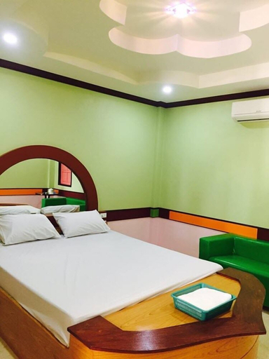 Bedroom 2, Nadeetawee Resort, Kabin Buri
