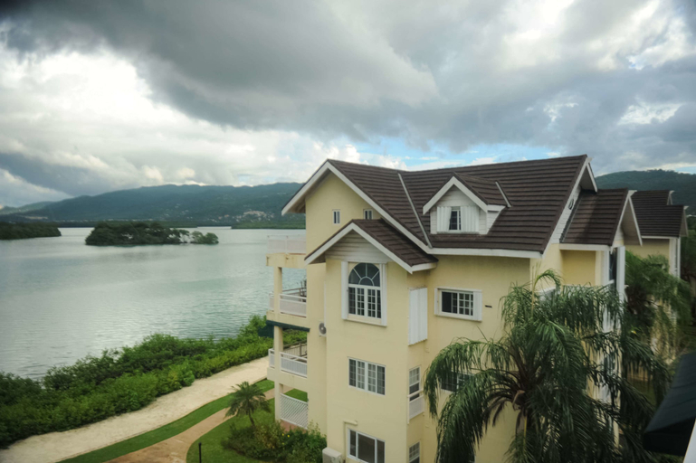 Exterior & Views 2, Lagoons Apartments