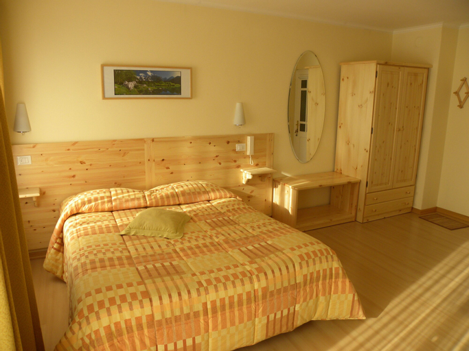 Bedroom 3, Hotel Valcanale, Udine