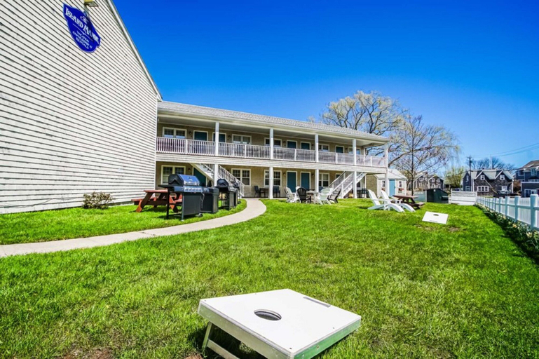 Exterior & Views 2, Island Manor Resort by VRHost, Washington