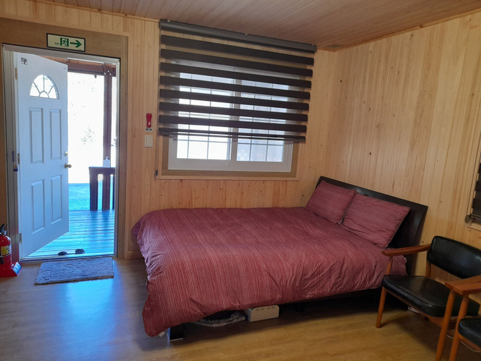 Bedroom 3, Izmir Pension, Gangneung