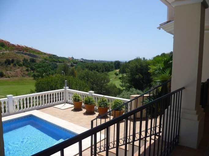 Sport & Beauty 4, Great Villa - Heated Pool & Sauna, Málaga