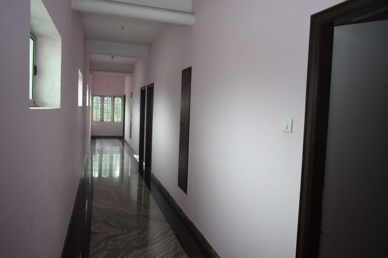 Others 5, Hotel Green Park, Dindigul
