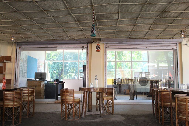 Food & Drinks 5, Tigers Villa Resort Bandhavgarh, Umaria