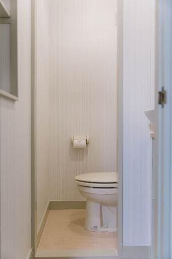 Bathroom 3, Ohma 2212, Osaka