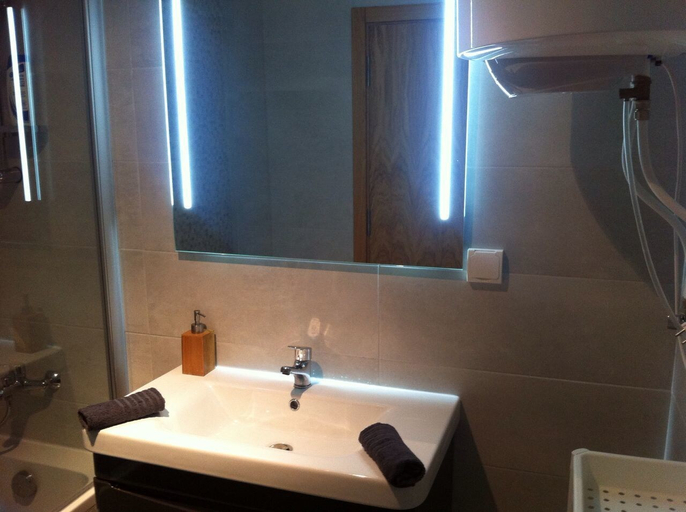 Bathroom, Corniche Mohammedia Appartement meublé, Mohammedia
