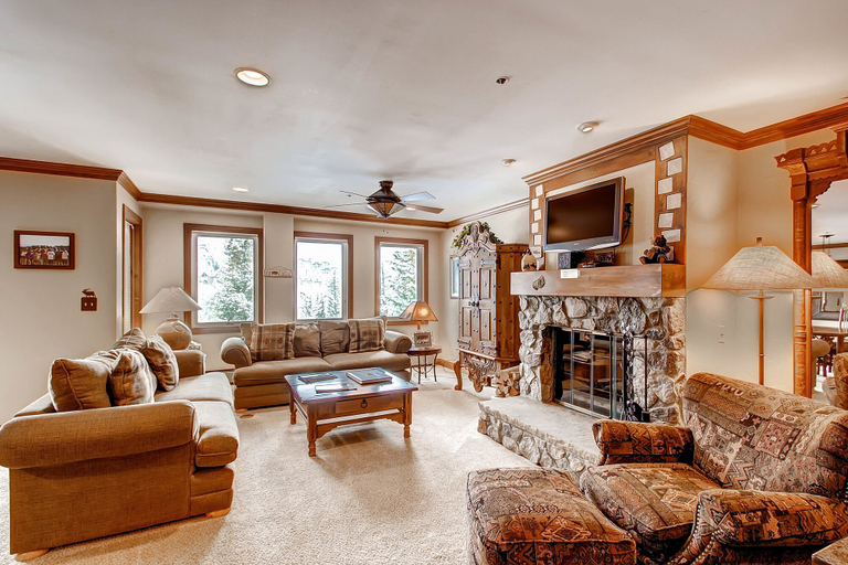 Others 5, Centennial 2 Bedroom Condo Unit no. 5, Eagle