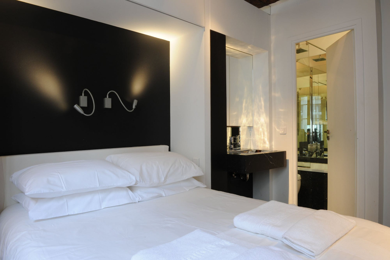 Bedroom 4, Boutique Hôtel de la Place des Vosges, Paris