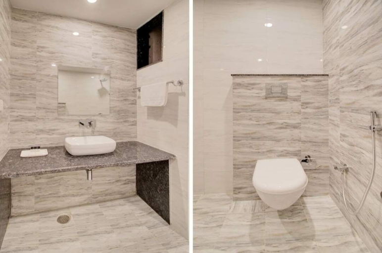 Bathroom, Hotel Krishna Raj, Udaipur