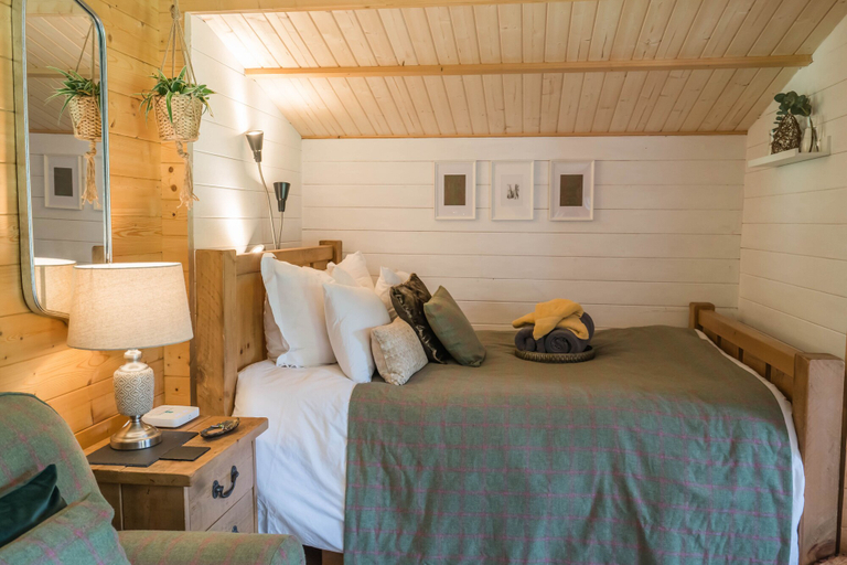 Bedroom, Punch Tree Cabins, Wood Burner & Hot Tub, South Lanarkshire
