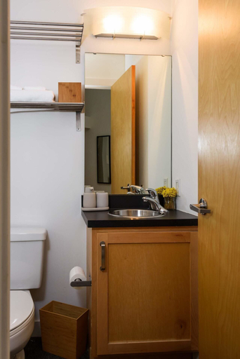 Others 5, Spacious DT Lofts with Full Kitchen by Zencity, Saint Louis