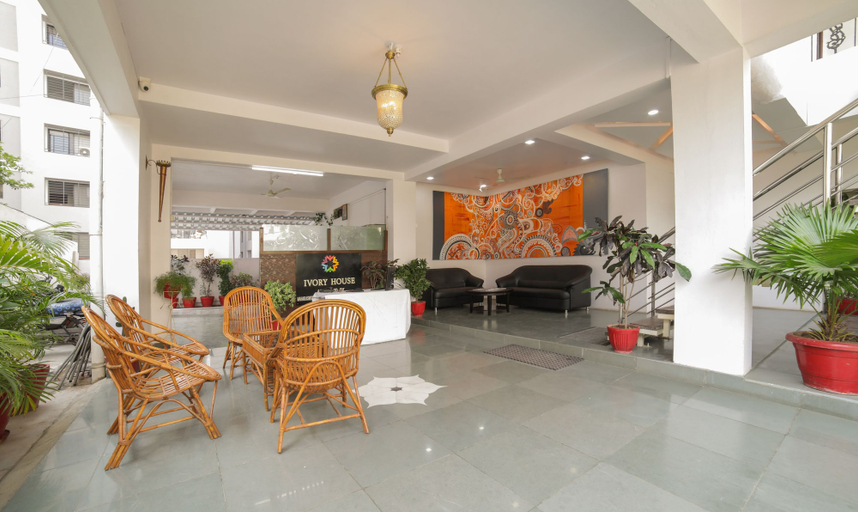Others 5, Treebo Ivory House, Nagpur