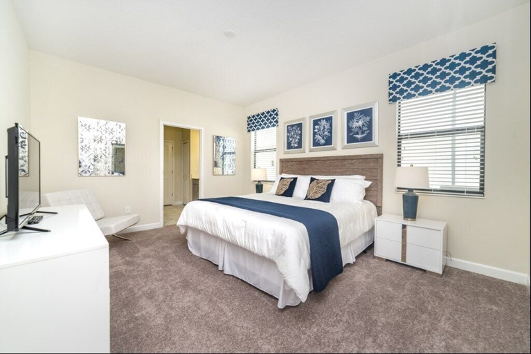 Bedroom 2, Luxury Lake View 8 BR Villa With Games Room, Osceola