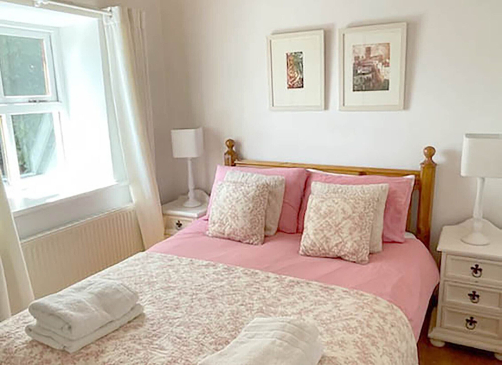 Bedroom, Kizzie Cottage