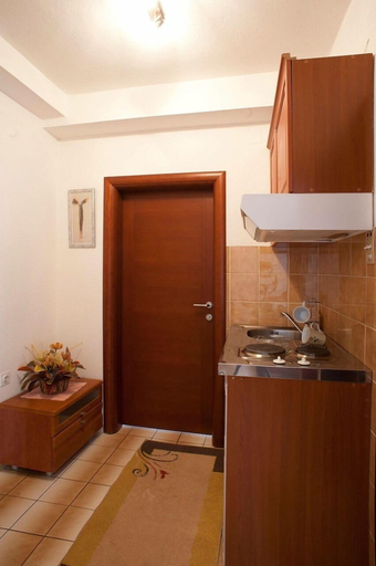 Others 4, Apartments Vuksic