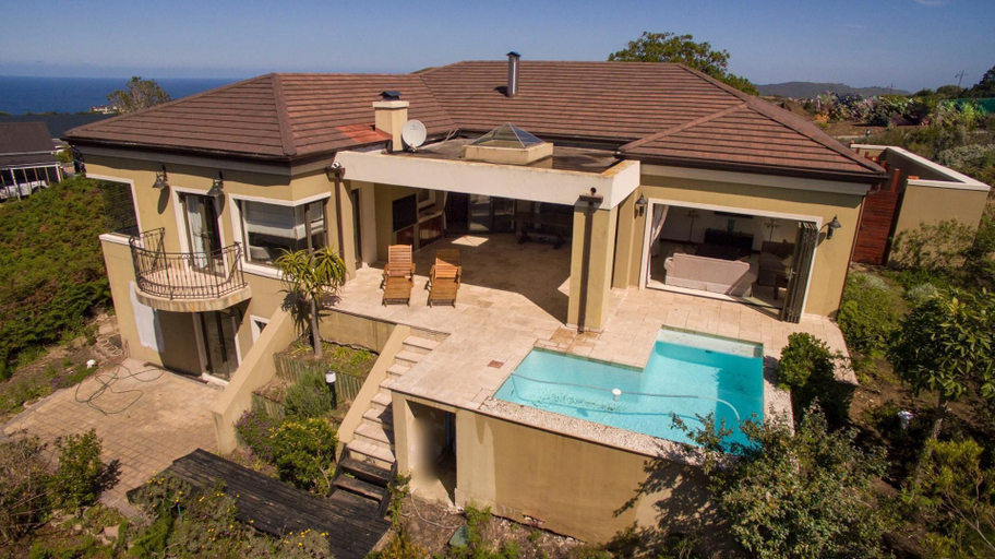 Exterior & Views, 5 Forecastle, Eden