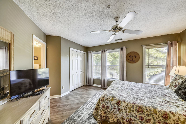 Bedroom 5, Ocean Breeze 47, Beaufort
