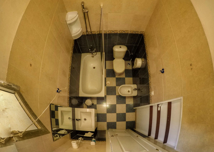 Bathroom 5, Spanish Galleon Lodge, Cádiz