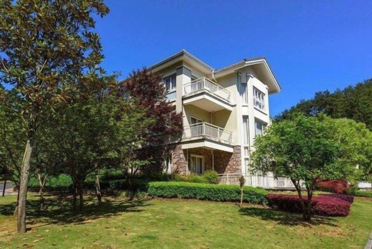 Qiandaohu Luxury Lake View Villa, Hangzhou