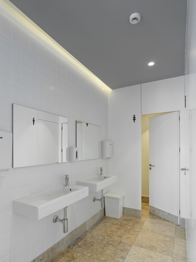 Bathroom 5, Hotel Convento do Salvador, Lisbon