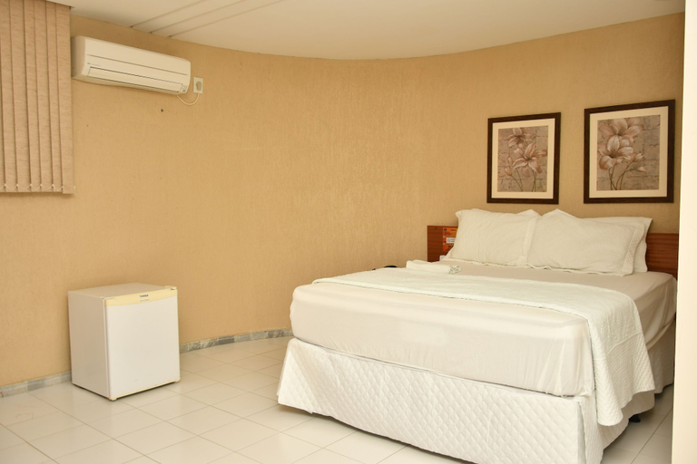Bedroom 2, Troodon Park Hotel, Sousa