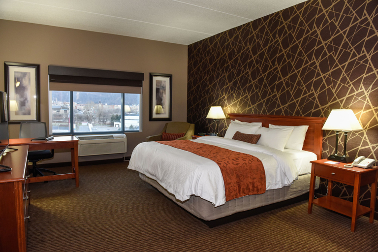 Bedroom 3, Wheeling Island Hotel-Casino-Racetrack, Ohio