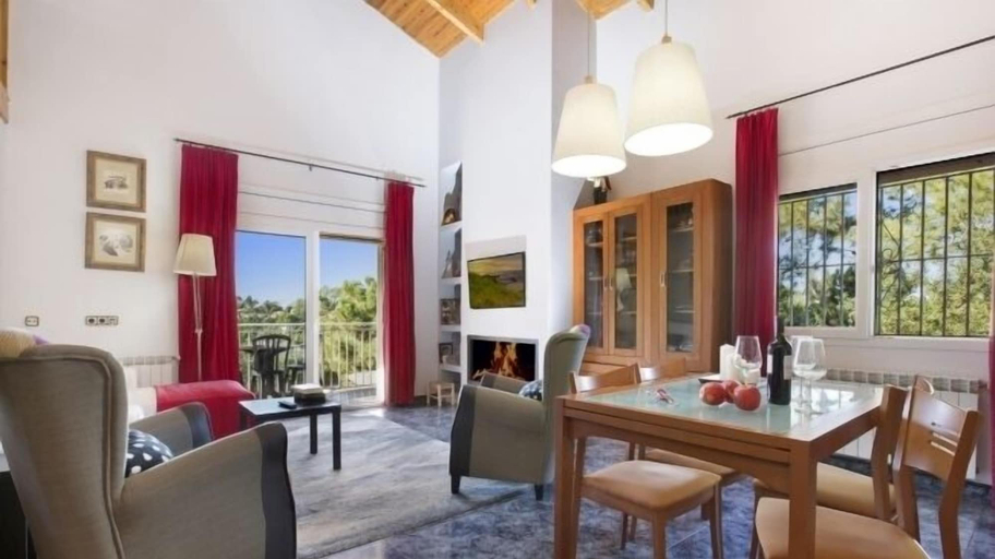 Others 4, Villa Bellavista, Girona