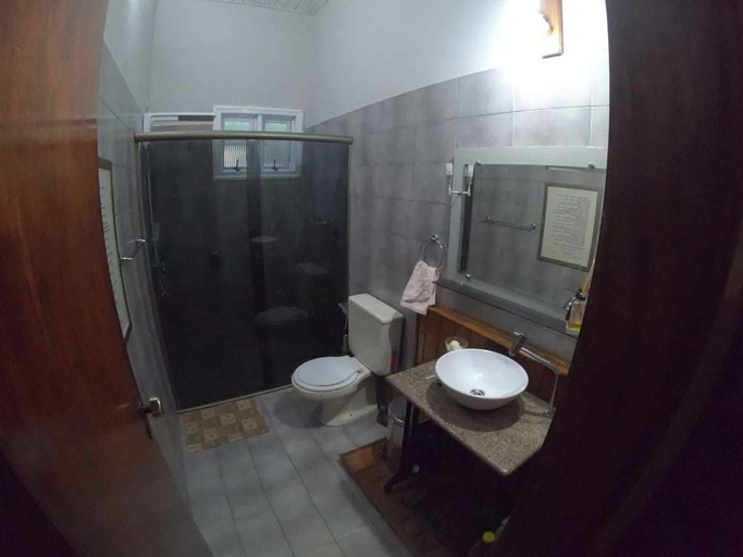 Bathroom, Nosso Recanto Gaúcho, Guararapes