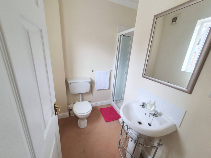 Bathroom 3, 2-bedroom House Near Town With Superfast Wi-fi, Kent
