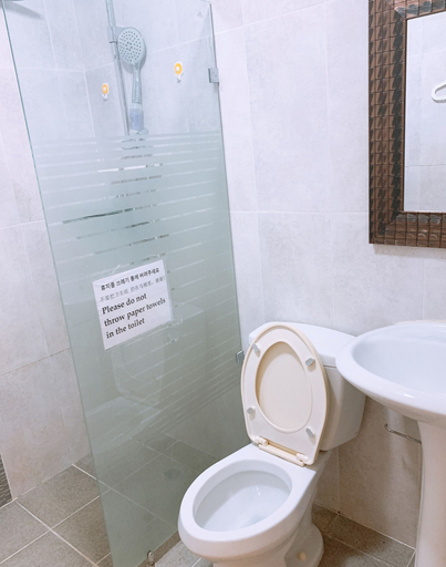Bathroom 4, Blue Hill, Saipan